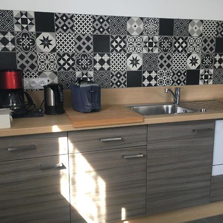 Appartement T2 Independant Dans Maison Pugny-Chatenod Dış mekan fotoğraf