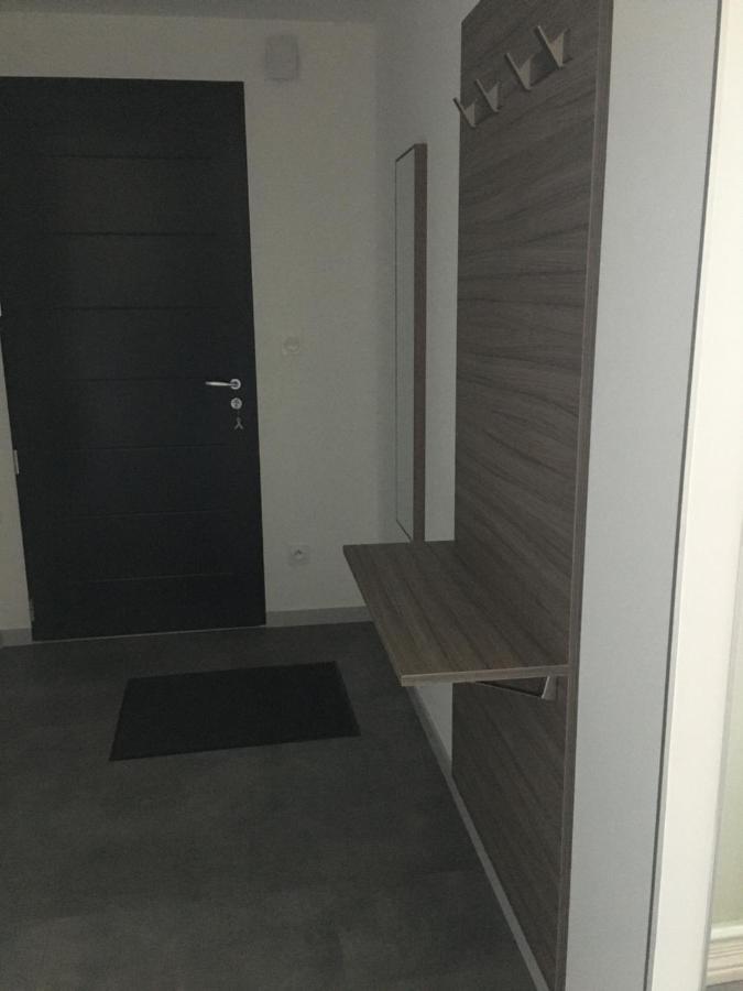 Appartement T2 Independant Dans Maison Pugny-Chatenod Dış mekan fotoğraf