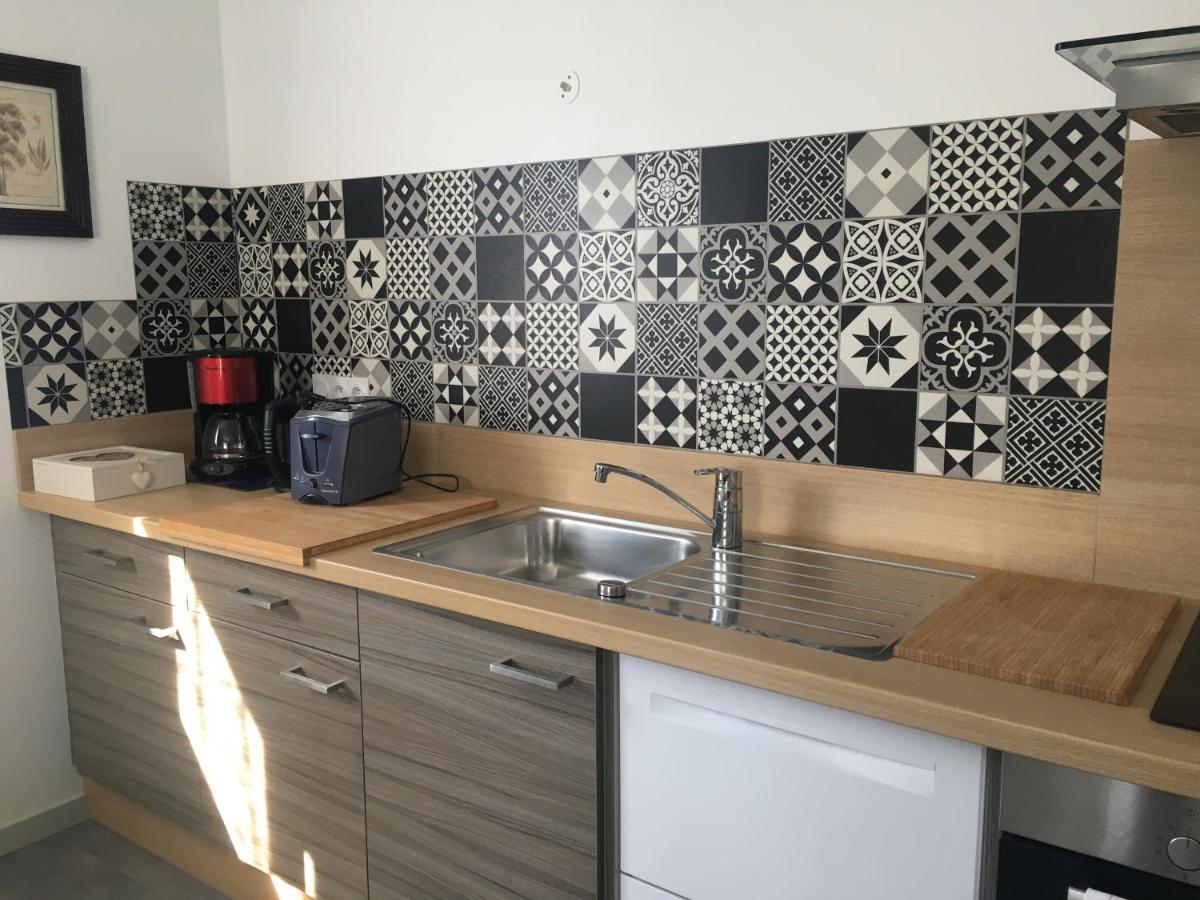 Appartement T2 Independant Dans Maison Pugny-Chatenod Dış mekan fotoğraf